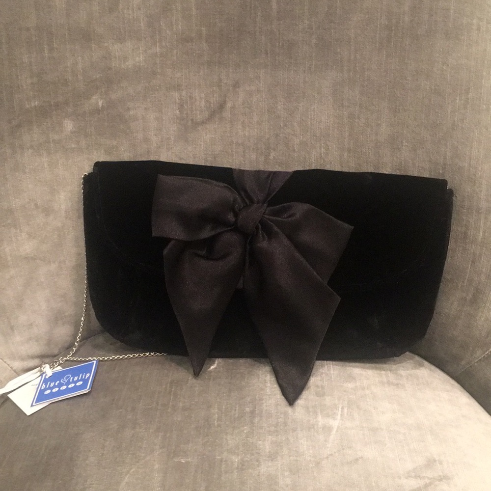 Black Velvet Evening Bag with silver Chain